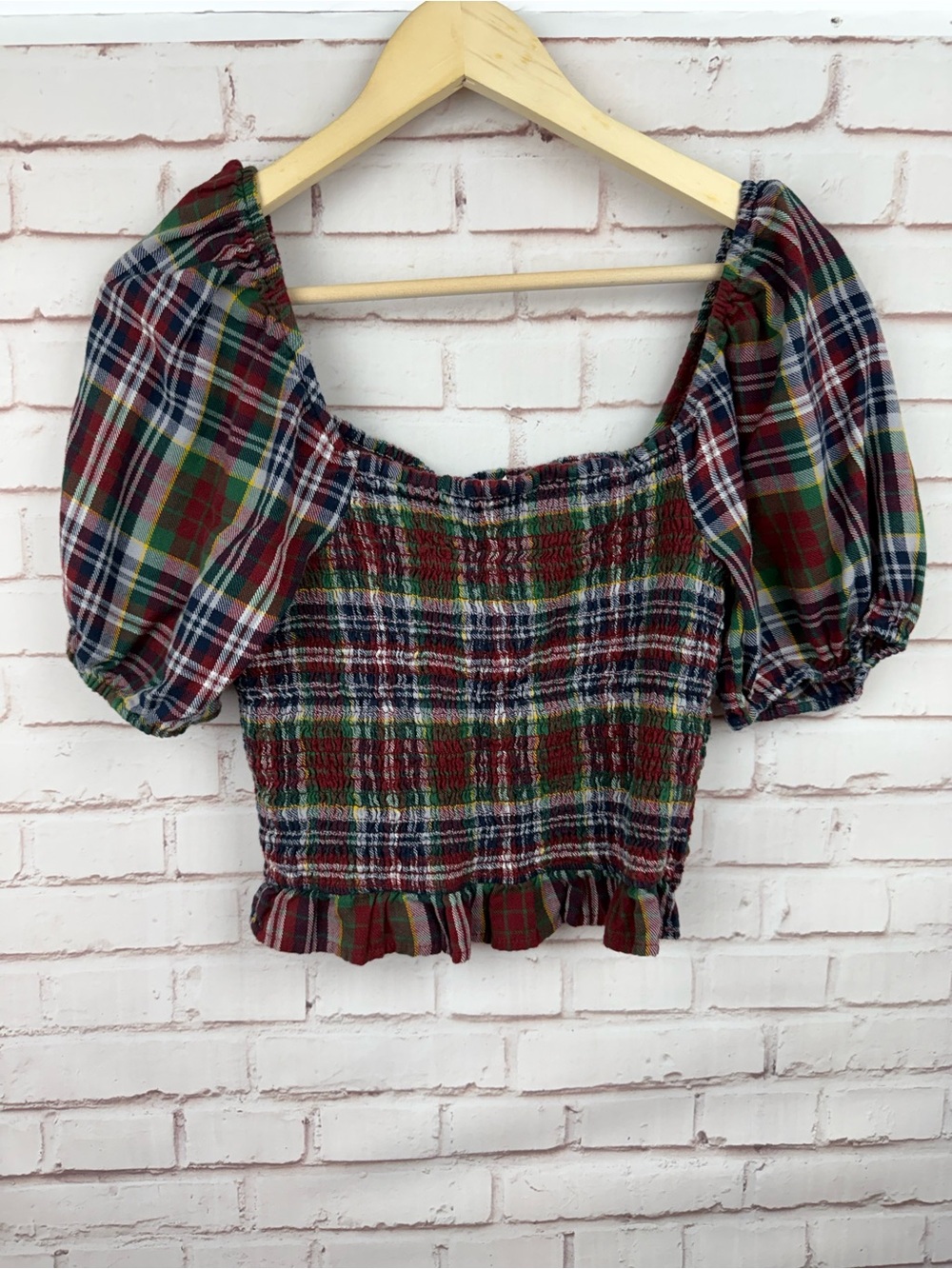 Plaid Smocked Puff Sleeve Crop Top - Red Green Plaid‎ - Picture 2 of 5